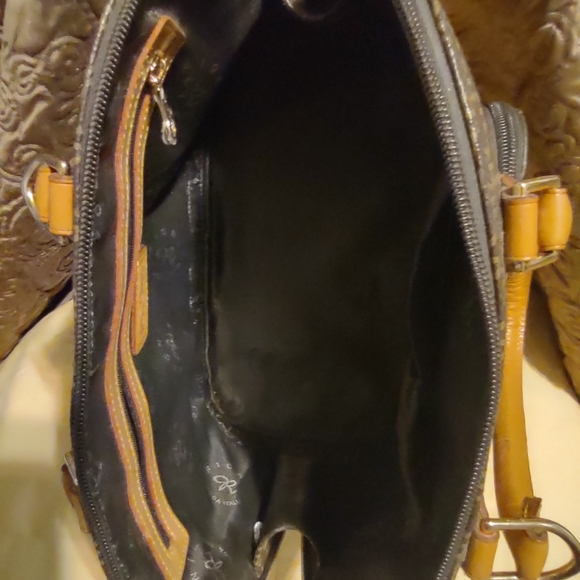 🛍️Rioni Signature Dome Handle Handbag🛍️ - Picture 14 of 14